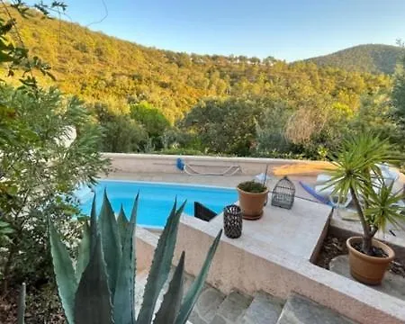 La Petite Maison Sur La Colline - Piscine Privee Casa de Férias
