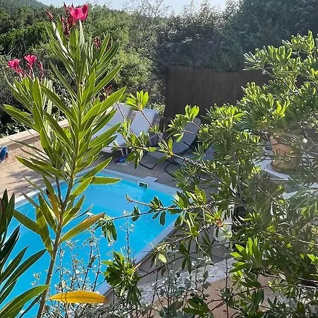 Дом отдыха La Petite Maison Sur La Colline - Piscine Privee Ла-Лонд-ле-Мор